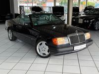Gebraucht Mercedes E320 Sportline 220 PS (161 kW) 1993 Blau Cabrio