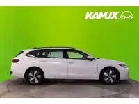 Gebraucht VW Passat 150 PS (110 kW) 2025 Pure white Kombi