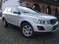 Gebraucht Volvo XC60 175 PS (128 kW) 2010 Weisssilberweiß metallic SUV
