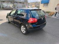 Second-hand VW Golf IV 75 CP (55 kW) 2004 Negru Berlinǎ