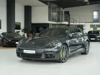 Gebraucht Porsche Panamera Chrono 330 PS (242 kW) 2019 Vulkangraumetallic Kombi