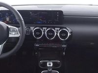 gebraucht Mercedes CLA180 Shooting Brake Night/Progressive/LED/Panorama-SD/