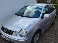 Gebraucht VW Polo Basis 75 PS (55 kW) 2004 Silber Kleinwagen