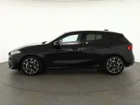 Gebraucht BMW 120 M Sport 170 PS (125 kW) 2025 Portimaobluemet. (metallic) Kleinwagen