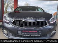 Usado Kia Ceed Platinum Edition 135 HP (99 kW) 2013 Cinzento Citadino