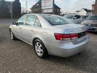 Gebraucht Hyundai Sonata GLS 162 PS (119 kW) 2005 Silber Limousine