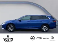 Gebraucht VW Passat Business 150 PS (110 kW) 2025 Reef blue metallic Kombi