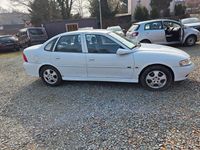 Gebraucht Opel Vectra Comfort 101 PS (74 kW) 1999 Weiß Limousine