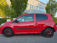 Second-hand Renault Twingo Authentique 58 CP (42 kW) 2010 Roșu Hatchback