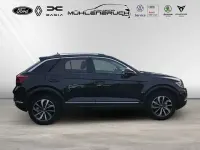Gebraucht VW T-Roc Style 150 PS (110 kW) 2025 Deep black perleffekt (metallic) SUV