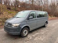 Gebraucht VW Caravelle 102 PS (75 kW) 2018 Grau Van / Kleinbus