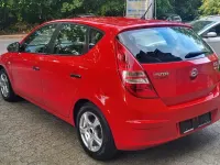 Gebraucht Hyundai i30 109 PS (80 kW) 2009 Rot Kleinwagen