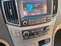 Gebraucht Hyundai H-1 125 PS (91 kW) 2017 Weiß Van / Kleinbus
