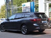 Gebraucht Ford Focus ST-Line 125 PS (91 kW) 2022 Grau Limousine