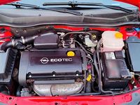 Gebraucht Opel Astra 105 PS (77 kW) 2005 Rot Kleinwagen