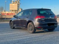 Gebraucht VW Golf VII LOUNGE 110 PS (80 kW) 2015 Andere farben Limousine