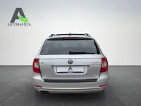 Używany Skoda Superb 170 KM (125 kW) 2012 Srebrny Kombi