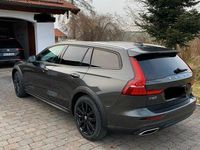 Gebraucht Volvo V60 CC SE 190 PS (139 kW) 2019 Grün Kombi