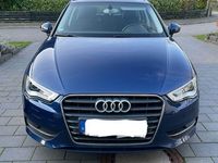 Gebraucht Audi A3 Ambiente 150 PS (110 kW) 2015 Blau Limousine