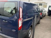 Second-hand Ford Customline 105 CP (77 kW) 2016 Albastru