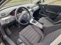 Gebraucht VW Passat 140 PS (102 kW) 2007 Schwarz Kombi