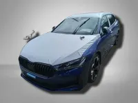 Gebraucht Skoda Superb SportLine 265 PS (194 kW) 2026 Atlantik blau metallic Kombi