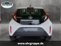 Gebraucht Toyota Aygo X Play 72 PS (52 kW) 2022 Weiss SUV