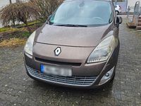 Gebraucht Renault Grand Scénic III 131 PS (96 kW) 2010 Braun Van / Kleinbus
