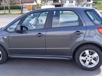 Gebraucht Suzuki SX4 107 PS (78 kW) 2010 Grau Limousine