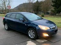 Gebraucht Opel Astra 130 PS (95 kW) 2012 Andere farben Kleinwagen