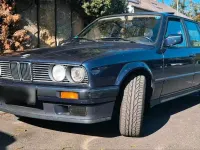 Gebraucht BMW 320 129 PS (94 kW) 1988 Blau Kombi