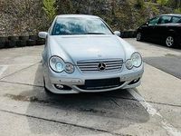 Gebraucht Mercedes C160 122 PS (89 kW) 2006 Silber Coupé