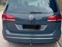 Gebraucht VW Sharan Comfortline 150 PS (110 kW) 2019 Grau Van / Kleinbus