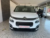Gebraucht Citroën Berlingo Feel 131 PS (96 kW) 2022 Weiß Van / Kleinbus