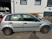 Usata Ford Fiesta 59 CV (43 kW) 2003 Argento Utilitaria