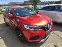 Gebraucht Renault Kadjar LIMITED Deluxe 140 PS (102 kW) 2019 Rot SUV