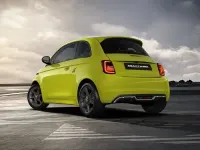 Neu Abarth 500e Basis 114 kW (155 PS) 2026 Grün Kleinwagen