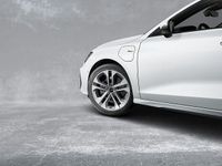 Gebraucht Audi A3 S-Line 204 PS (150 kW) 2025 Gletscherweiß metallic Limousine