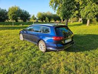 Gebraucht VW Passat Highline 190 PS (139 kW) 2018 Blau Kombi