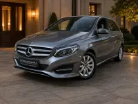 Gebraucht Mercedes B180 122 PS (89 kW) 2018 Grau Kleinwagen