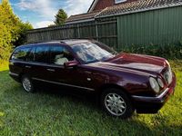 Gebraucht Mercedes E230 Avantgarde 150 PS (110 kW) 1997 Rot Limousine