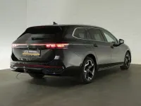 Gebraucht VW Passat R-line 150 PS (110 kW) 2025 Schwarz Kombi