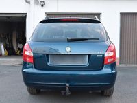 Second-hand Skoda Fabia 86 CP (63 kW) 2012 Albastru Hatchback