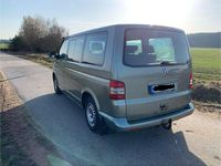 Second-hand VW T5 131 CP (96 kW) 2003 Verde Van