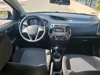 Gebraucht Hyundai i20 84 PS (61 kW) 2013 Schwarz Kleinwagen