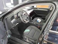 Gebraucht VW Passat Business 150 PS (110 kW) 2023 Deep black perleffekt Kombi