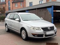 Gebraucht VW Passat 102 PS (75 kW) 2009 Silber Kombi