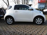 Gebraucht Toyota iQ Basis 68 PS (50 kW) 2009 Weiß Kleinwagen