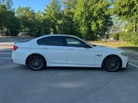 Gebraucht BMW 535 Sport Line 360 PS (264 kW) 2013 Weiß Limousine