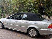 Gebraucht BMW 318 Cabriolet 143 PS (105 kW) 2002 Silber Cabrio